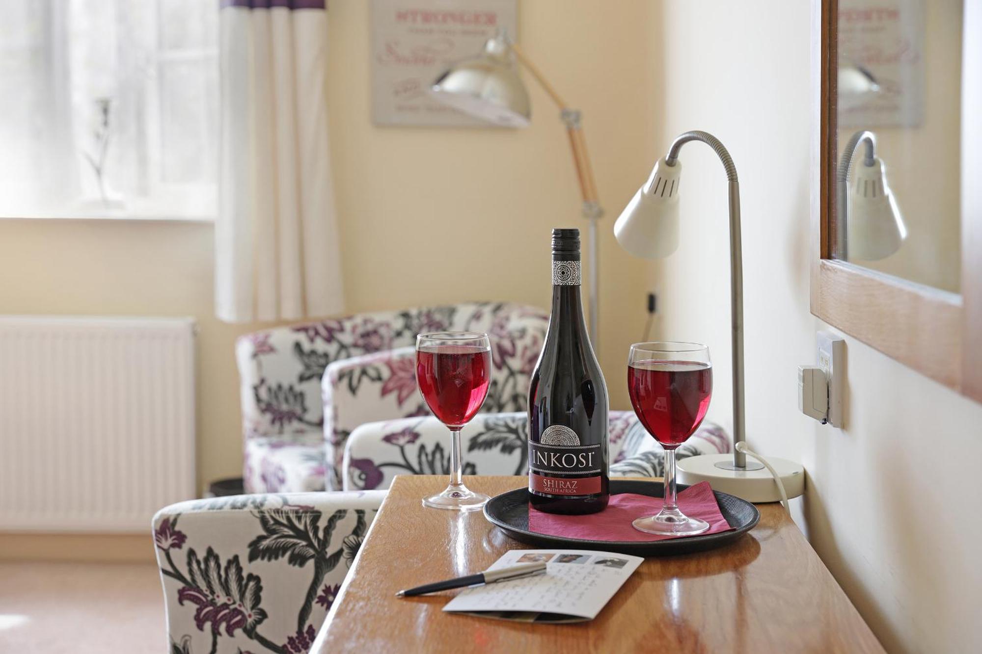 Masons Arms Hotel Montacute Bagian luar foto